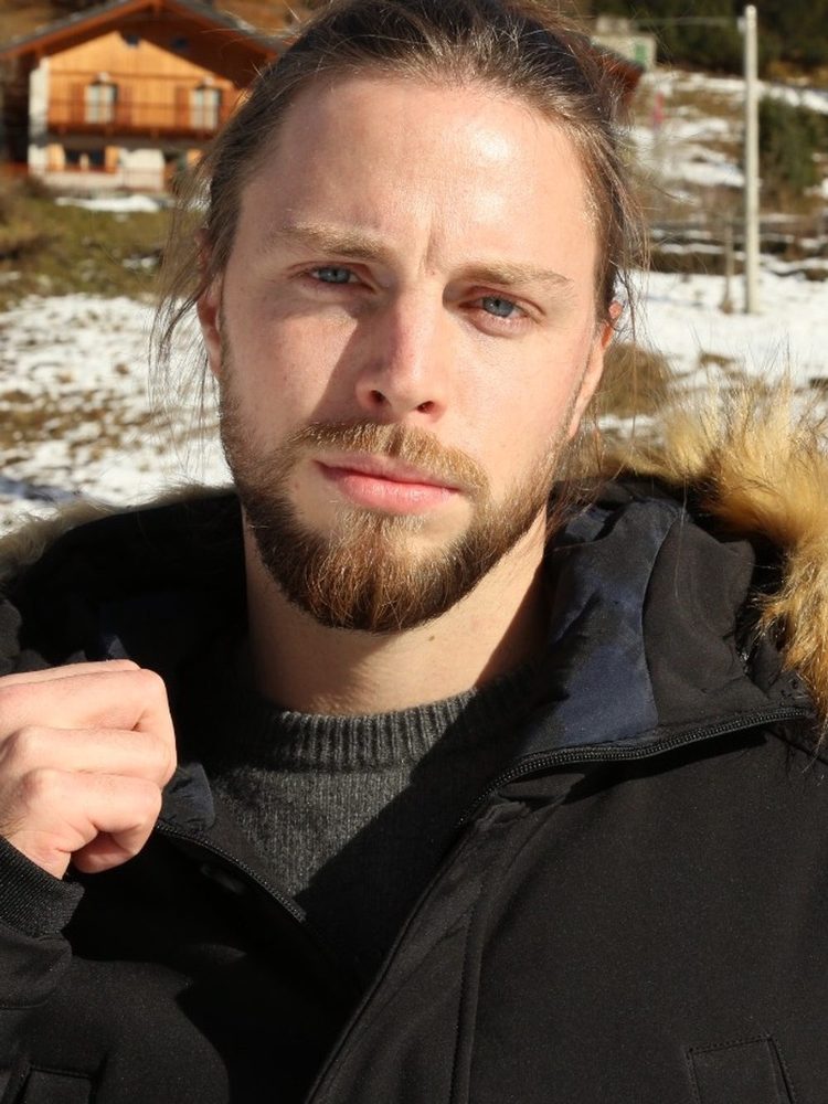 Jarek M
