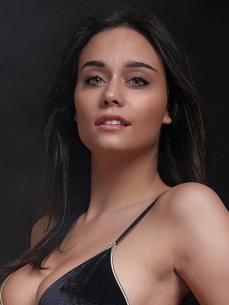 Carolina V