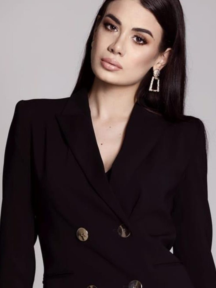 Selene C